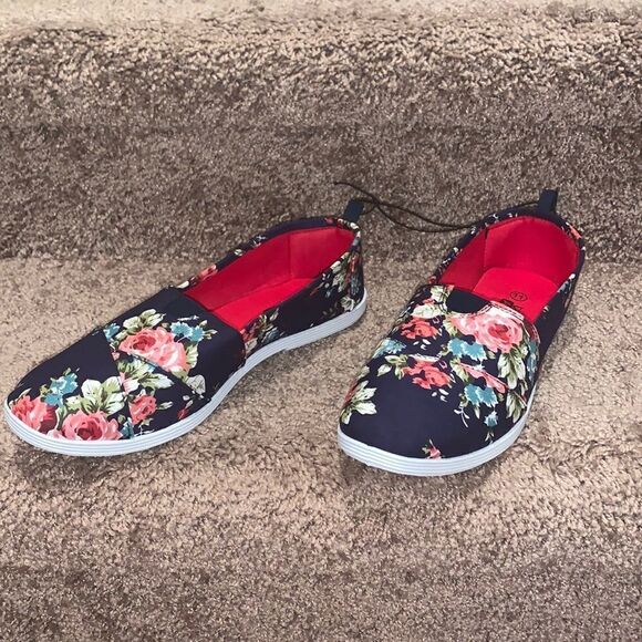 Navy Blue Floral Printed Canvas shoes - Picture 4 of 8